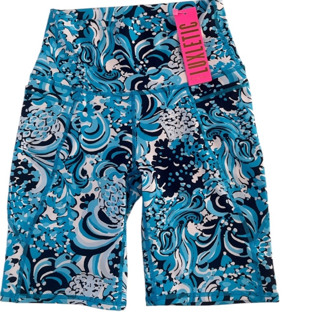 Lilly Pulitzer UPF 50+ Luxletic 8" South
Beach High Rise Bike Short S NWT - Picture 3 of 8